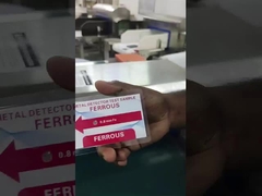 SA-990 Segnale digitale Detettore di metalli alimentari 50-60Hz Cintura di arresto automatica Ispezione dei metalli alimentari