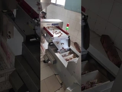 Sistema di rilevamento dei metalli per macchinari di lavorazione degli alimenti per la carne